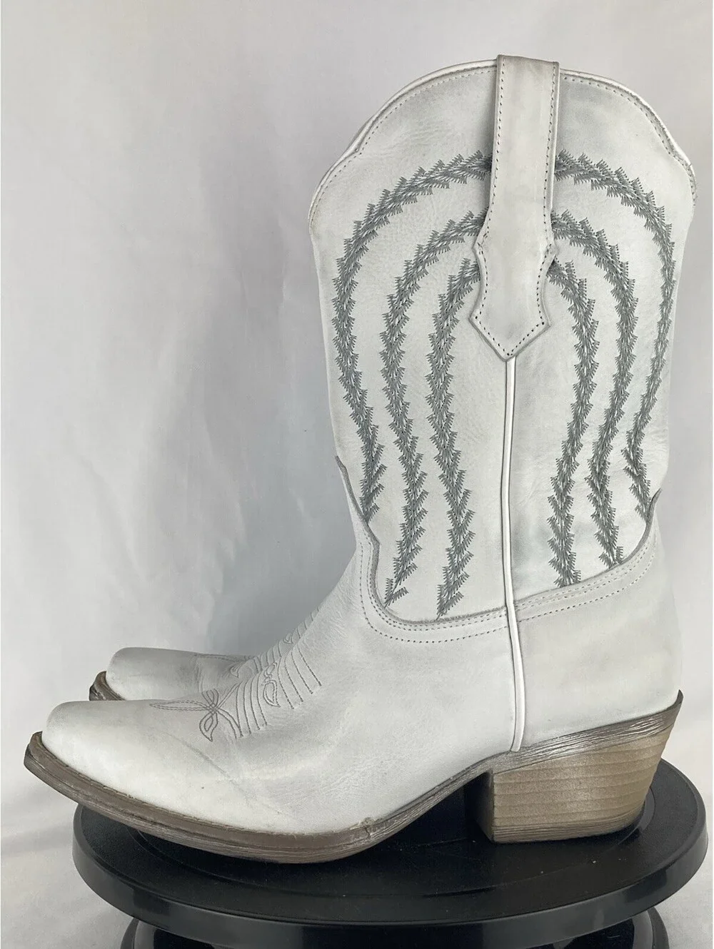 Women’s Size 8 Sterling River White Leather Western Cowboy Boots Pointed Toe